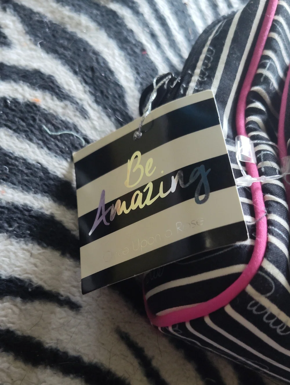 Black and Hot Pink 'J'adore Paris' Women's Cosmetic Bag Set